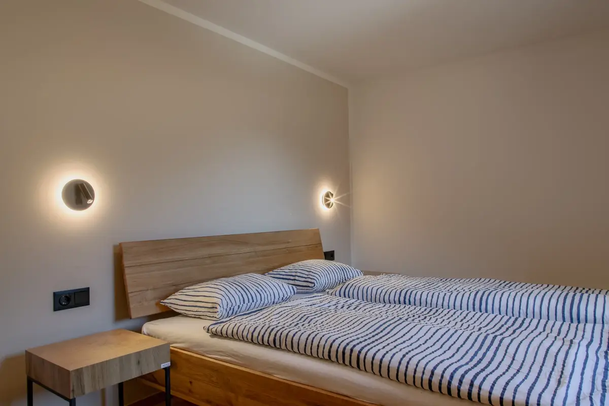 Schlafzimmer 2