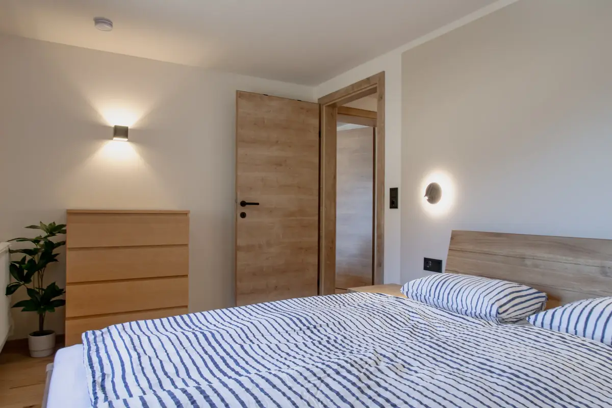 Schlafzimmer 2